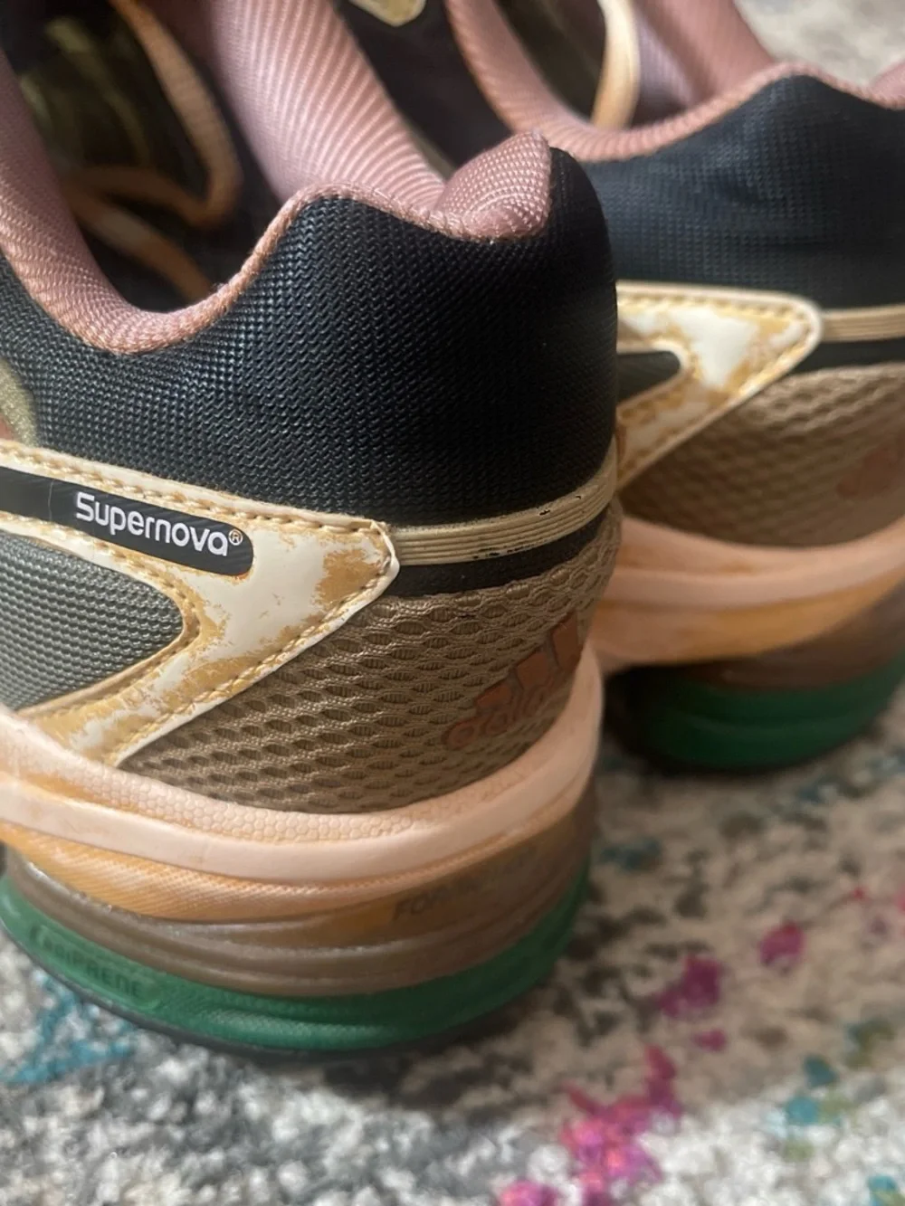 adidas SUPERNOVA 